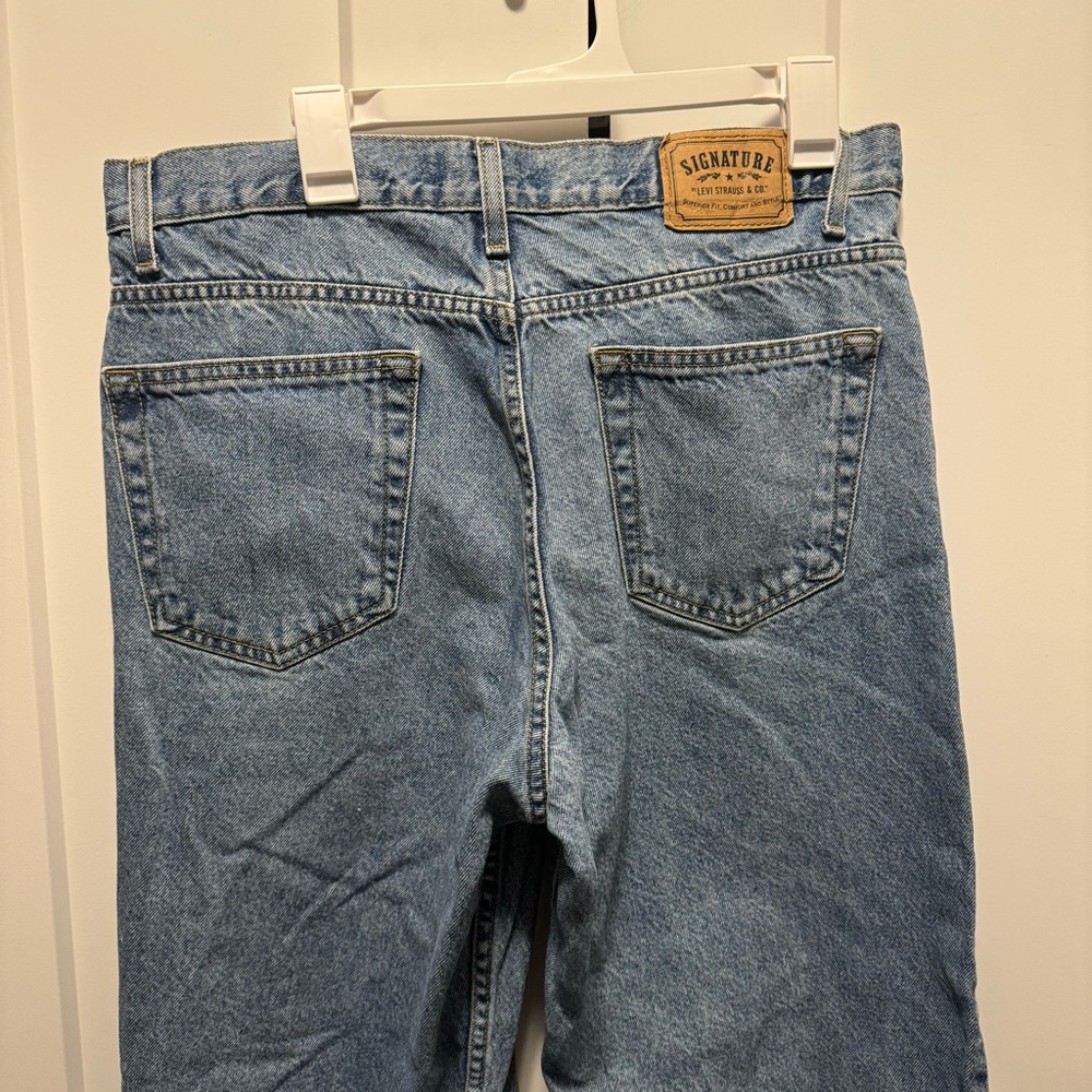 Levi Signature Relaxed Straight/Wide Leg Medium Wash Jeans Size W36 L32 - Picture 6 of 11